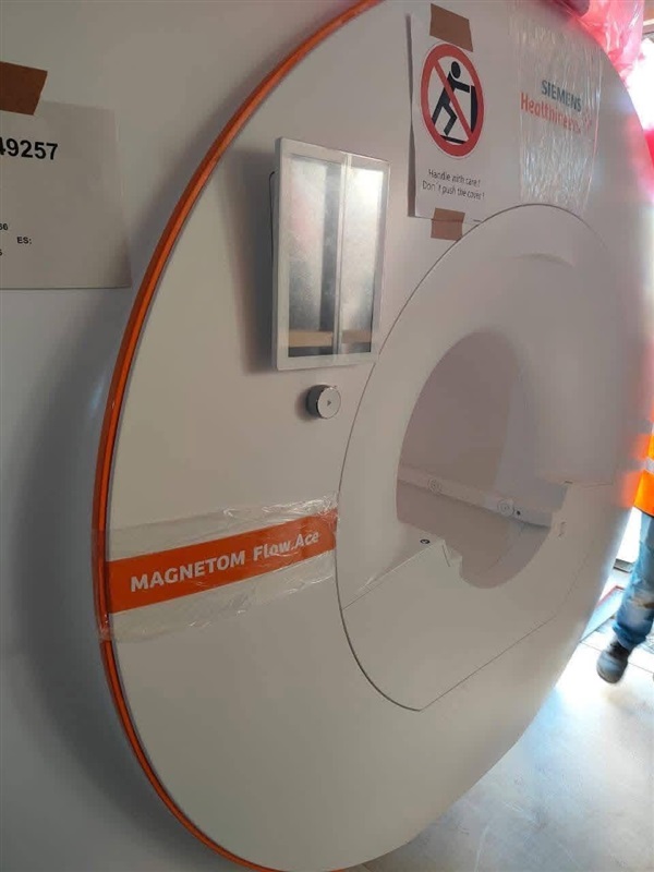 النائب نشأت فؤاد عباس يفي بوعْده ويُنقذ مرضى الدائرة الرابعة في سوهاج بأحدث جهاز رنين مغناطيسي