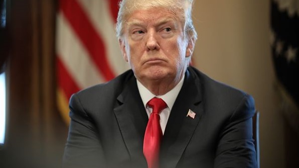 الرئيس الأمريكي دونالد