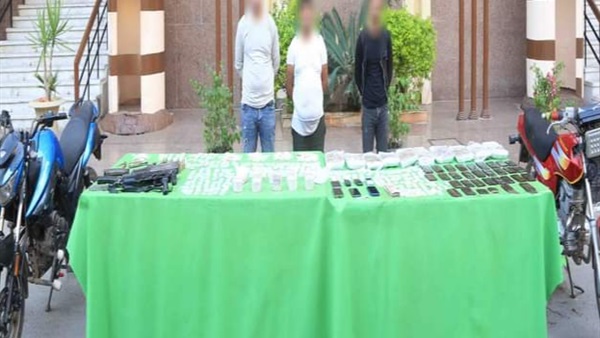 المتهمين