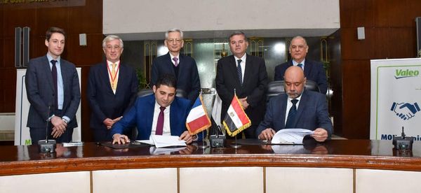 قطاع الأعمال: توقيع مذكرة تفاهم بين النصر للسيارات وفاليو