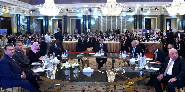 رئيس الوزراء يشارك في افتتاح فعاليات الدورة السابعة لملتقى بناة مصر 