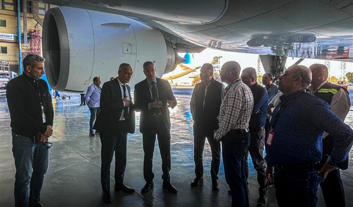 جولة تفقدية لرئيس مصر للطيران بالصيانة والأعمال الفنية عقب النجاح في اعتماد EASA الأوروبي