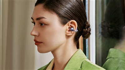  هواوي تعيد تعريف سماعات الأذن المفتوحة من خلال HUAWEI FreeClip العصري 