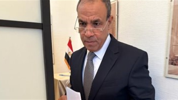 وزير الخارجية بدر