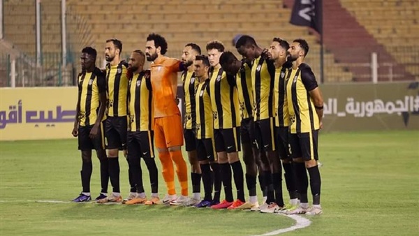 المقاولون