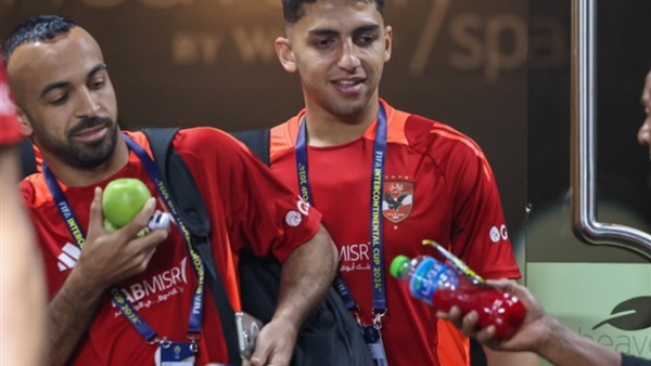 فريق الأهلي يتحرك