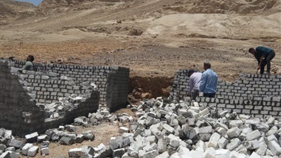 محافظ أسيوط: إزالة 40 حالة تعدي واسترداد 305 فدان بقرى 5 مراكز 