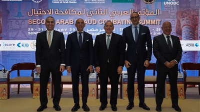 رئيس البنك الزراعي: ضرورة تعزيز وعي العملاء وتأهيل الكوادر المصرفية  