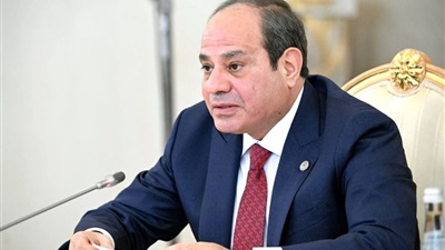 الرئيس السيسي يصدر قرارًا بترقية قائدي القوات البحرية والجوية لرتبة 