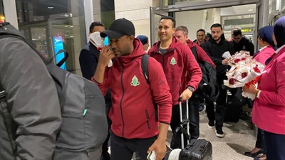 مطار القاهرة الدولي يستقبل بعثة الجيش الملكي المغربي استعدادًا لمواجهة الأهلي بدوري أبطال أفريقيا لكرة القدم 