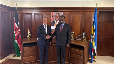 وزير الخارجية يبحث مع نظيره الكيني تعزيز الشراكة الاستراتيجية والتعاون الثنائي 