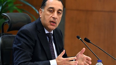 رئيس الوزراء ينعى ضحايا حادث تصادم جنوب بورسعيد 