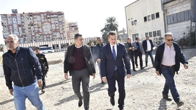 بحي الضواحي..محافظ بورسعيد يبحث مقترحات الاستغلال الأمثل لقطعة أرض على مساحة 16000 متر مربع 