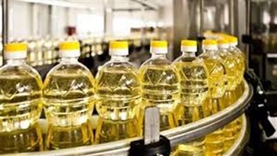ارتفاع حاد في أسعار زيت الطعام بالسوق المحلية.. اللتر يتخطى 90 جنيها والشركات تقلص التوريد 