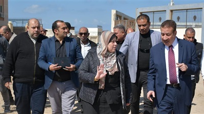 استحابة لطلب النائبة أمل عصفور.. محافظ بورسعيد يوجّه بتطوير مداخل المدينة ورفع كفاءة الطرق 