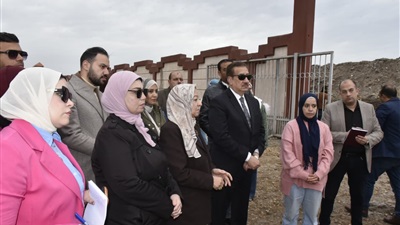 محافظ بورسعيد يتفقد محطة معالجة صرف صحي بورفؤاد بطاقة 37 الف متر مكعب يوميا 
