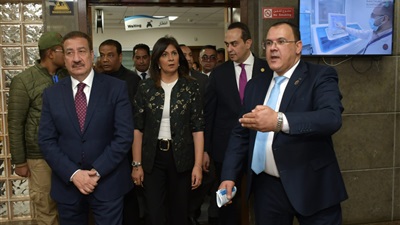 محافظ بورسعيد ورئيس هيئة الرعاية الصحية ورئيسة الأمانة الفنية للتحالف الوطني يتفقدون مستشفى النصر التخصصي  