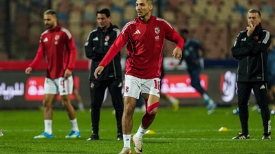 عودة الشحات.. تشكيل الأهلي الرسمي لمواجهة سموحة بالدوري المصري 