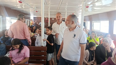 محافظ أسيوط: إقبال كثيف على الحدائق والرحلات النيلية في شم النسيم.. وتشديد إجراءات السلامة 