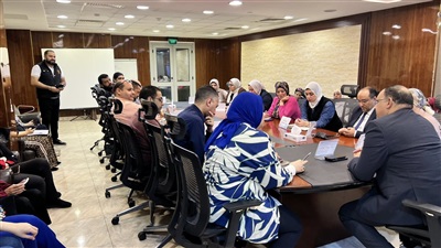 مدير عام فرع الهيئة العامة للرعاية الصحية ببورسعيد يعقد اجتماعًا موسعًا لمتابعة انتظام سير العمل وتعزيز كفاءة الأداء بالمنشآت الصحية 