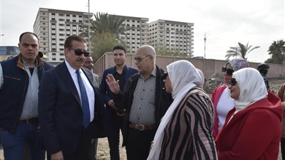 محافظ بورسعيد يشدد على سرعة الانتهاء من رفع المخلفات والرتش بمحيط جهاز الإنقاذ والطوارئ  