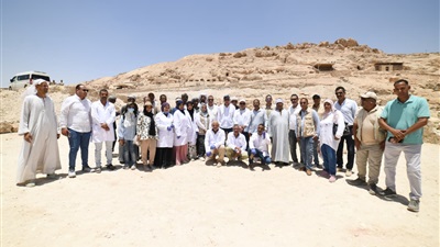 وزير السياحة والآثار يتفقد أعمال الحفائر الأثرية بمنطقة ذراع أبو النجا بالبر الغربي بالأقصر 