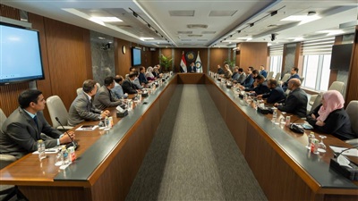 وزير البترول يلتقي كوادر التعدين المرشحة لبرامج تدريبية متقدمة بأكبر الجامعات الأسترالية 