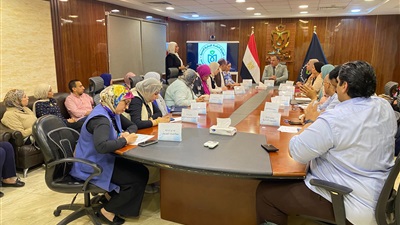 مدير الرعاية الصحية ببورسعيد يترأس الاجتماع اليومي لمتابعة الملفات الحيوية بالفرع 
