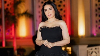 بإطلالة شبابية جريئة.. عبير صبري تخطف الأنظار في دبي 