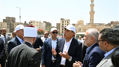 رئيس الوزراء يتفقد أعمال ترميم وإعادة إحياء مسجد المسبح والمنطقة المحيطة به 