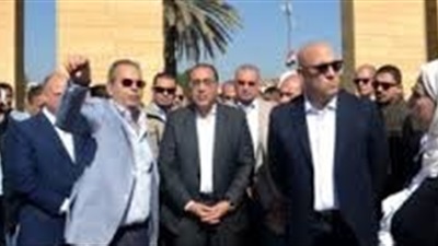 رئيس الوزراء يتفقد أعمال التطوير بحديقة الفسطاط 