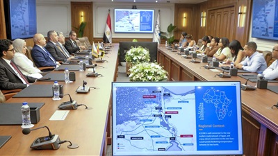 اقتصادية قناة السويس تستقبل وفدًا رفيع المستوى من جمهورية مدغشقر لبحث فرص الاستثمار والتعاون المشترك 