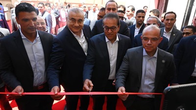 وزير الصناعة يشارك في فعاليات افتتاح مصنع شركة سبكترم للصناعات التشخيصية بالمنطقة الحرة العامة 