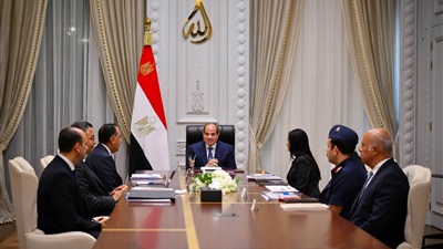 الرئيس السيسي يتابع مدي توافر مخزون السلع الاستراتيجية لمدة زمنية مُطمئنة 