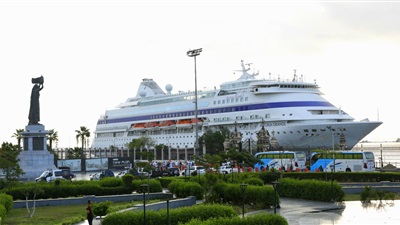  في زيارتها الأولى.. ميناء غرب بورسعيد يستقبل السفينة السياحية ASTORIA GRANDE 
