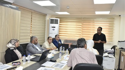 محافظ بورسعيد يتابع أعمال لجنة تقييم المشروعات الخضراء الذكية في دورتها الرابعة 