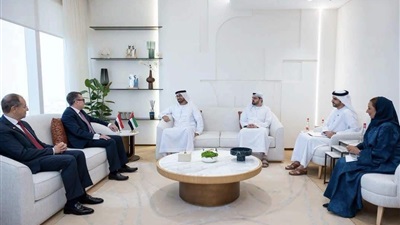  وزير التخطيط يبحث مع وزير شئون مجلس الوزراء الإماراتي تعزيز العلاقات الاقتصادية والتنموية بين البلدين  