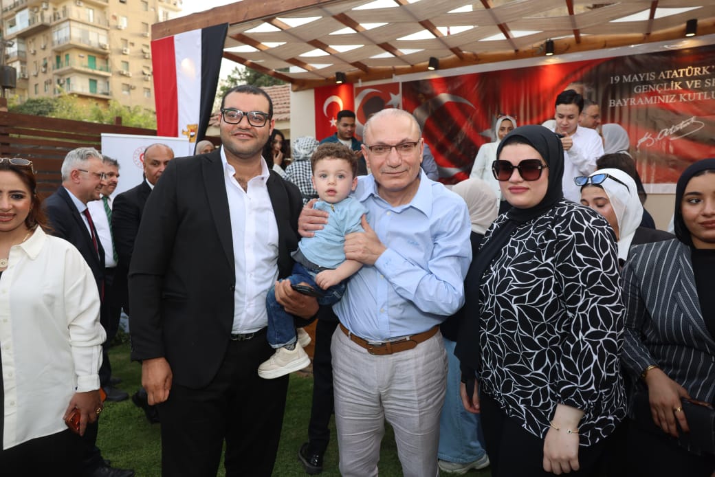 أطفال وشباب من تركيا